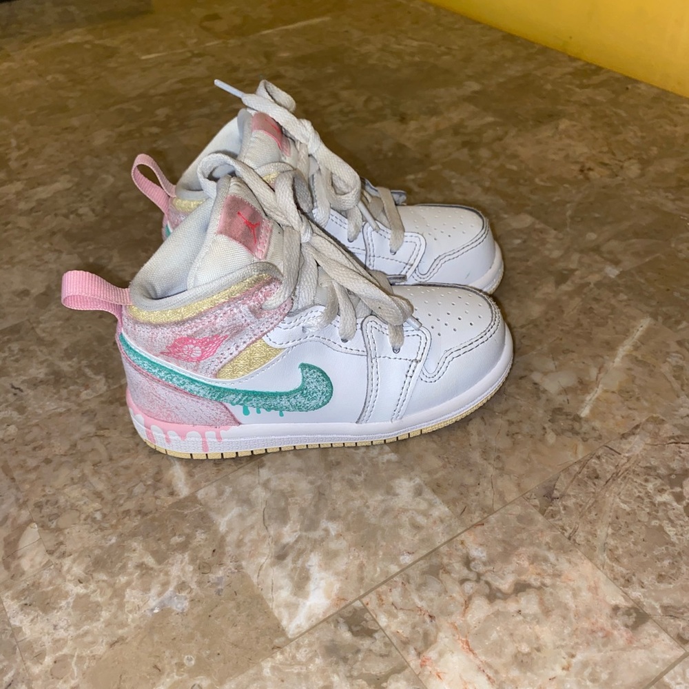 Toddler Air Jordan 1’s size 7c